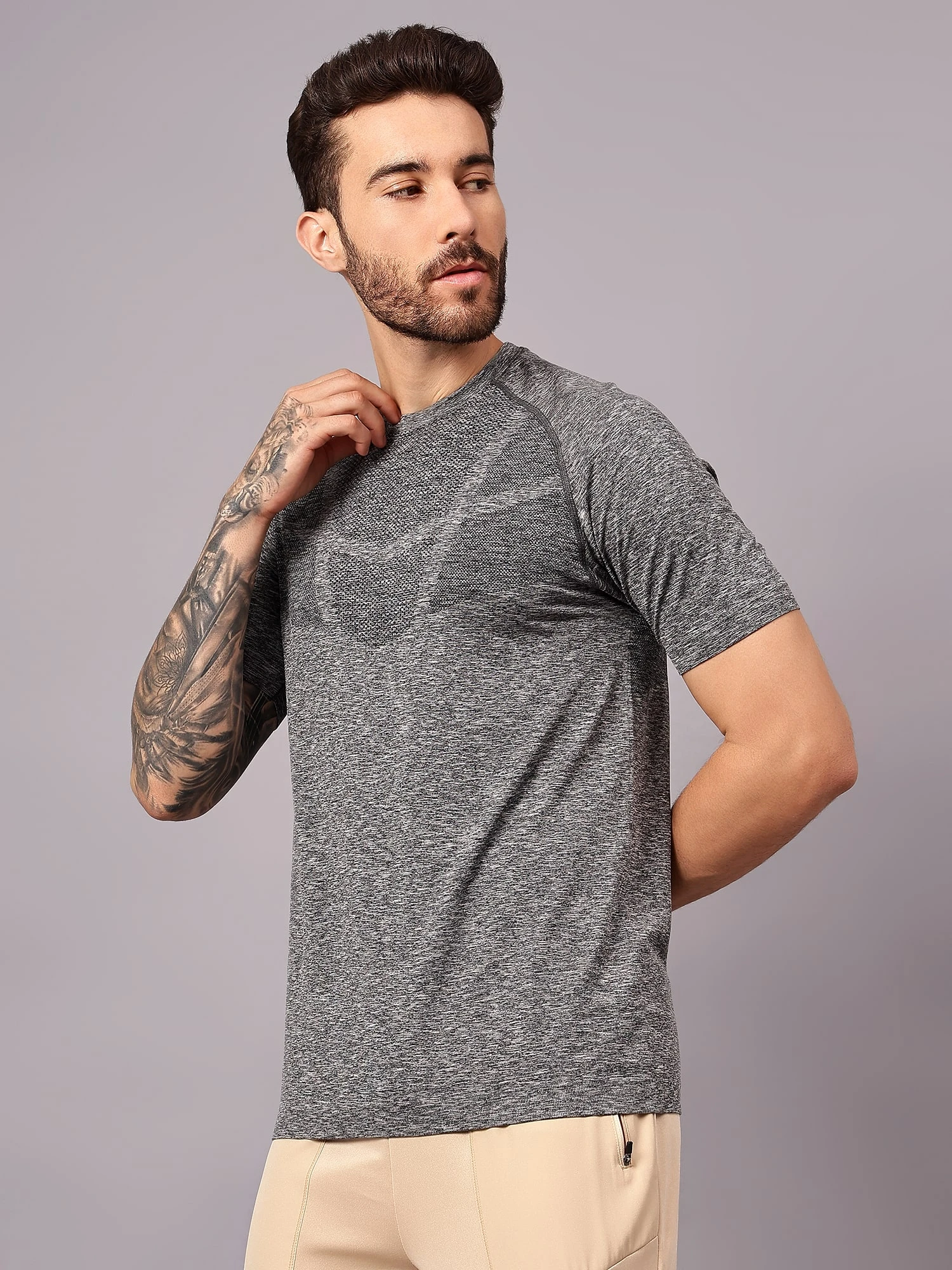 T-Shirts Seamless Half Sleeves Round Neck Nylon Polyester Men TRENZ