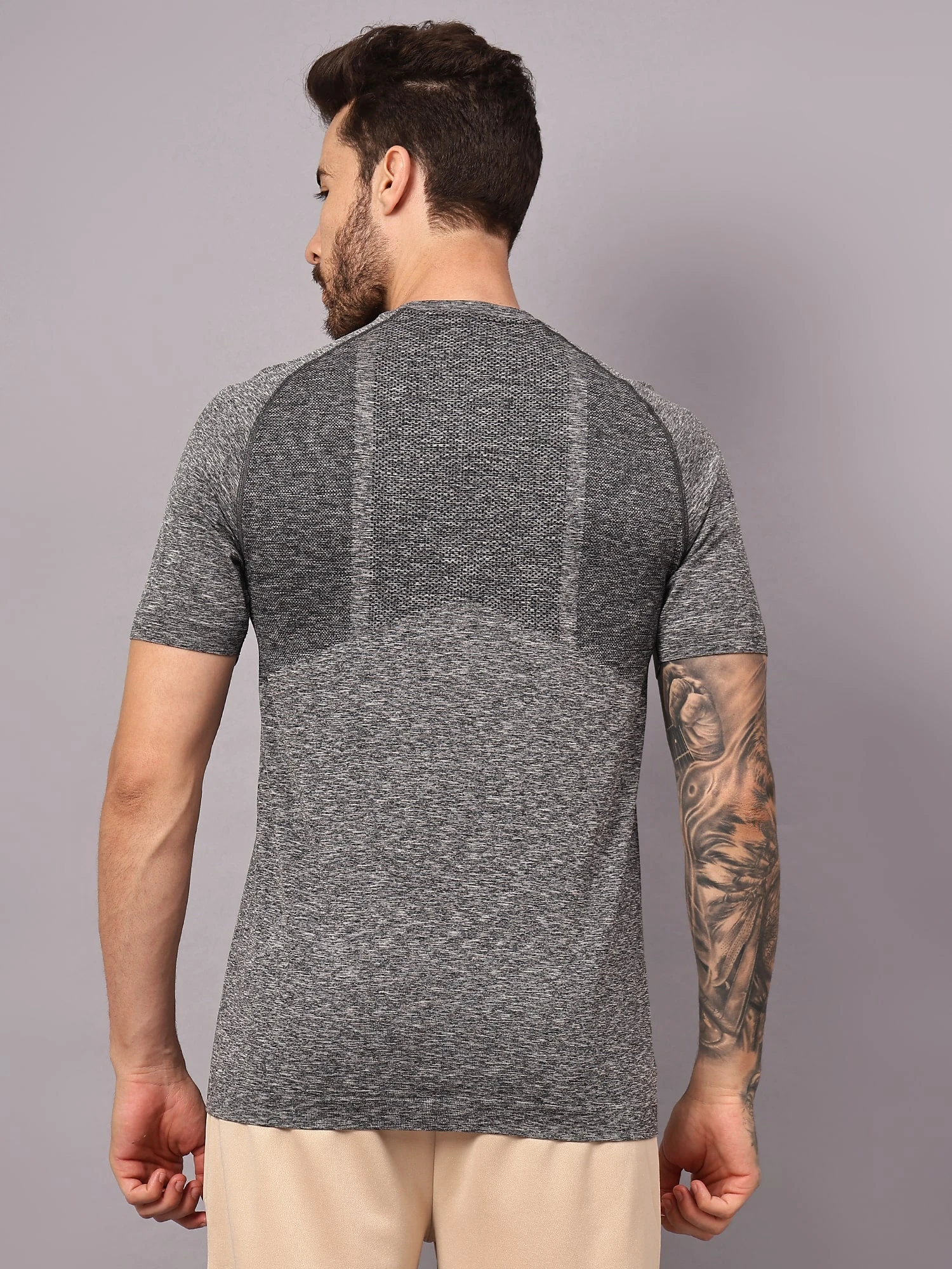 T-Shirts Seamless Half Sleeves Round Neck Nylon Polyester Men TRENZ